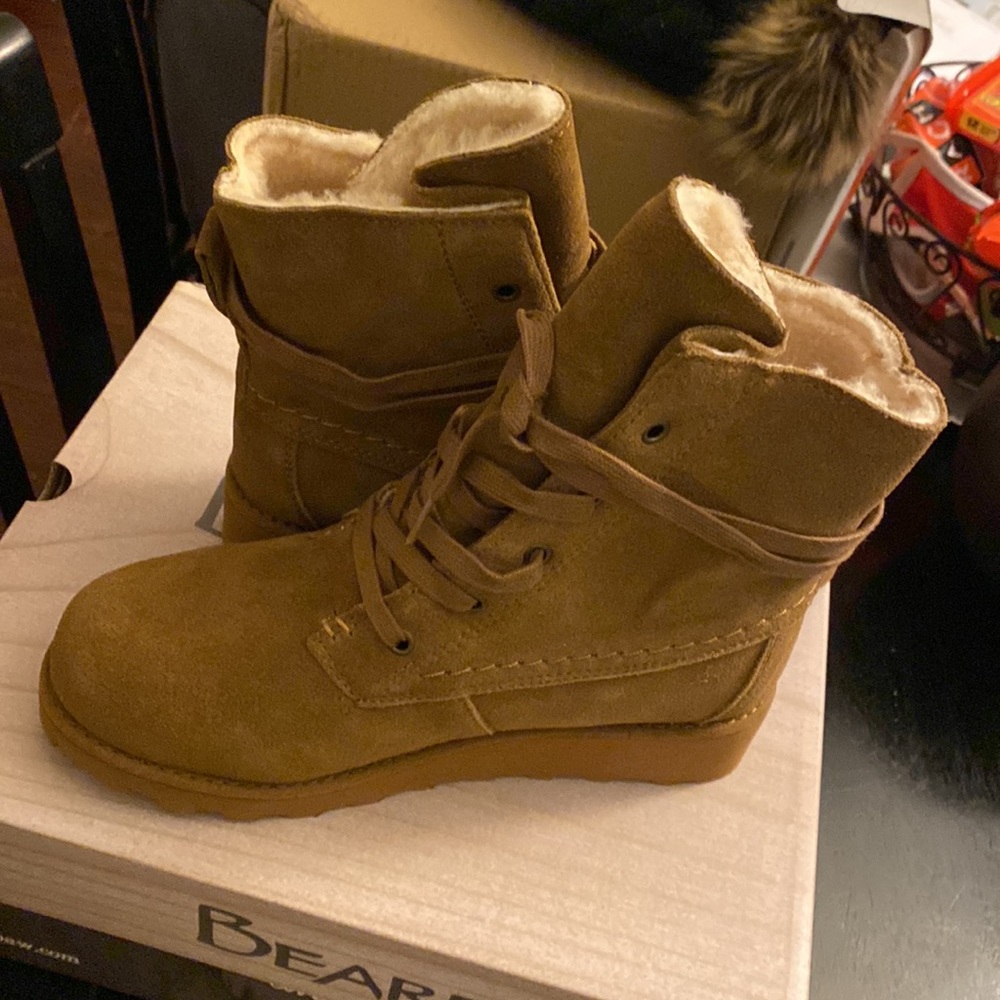 NWT Bearpaw Krista Boot - Picture 6 of 8